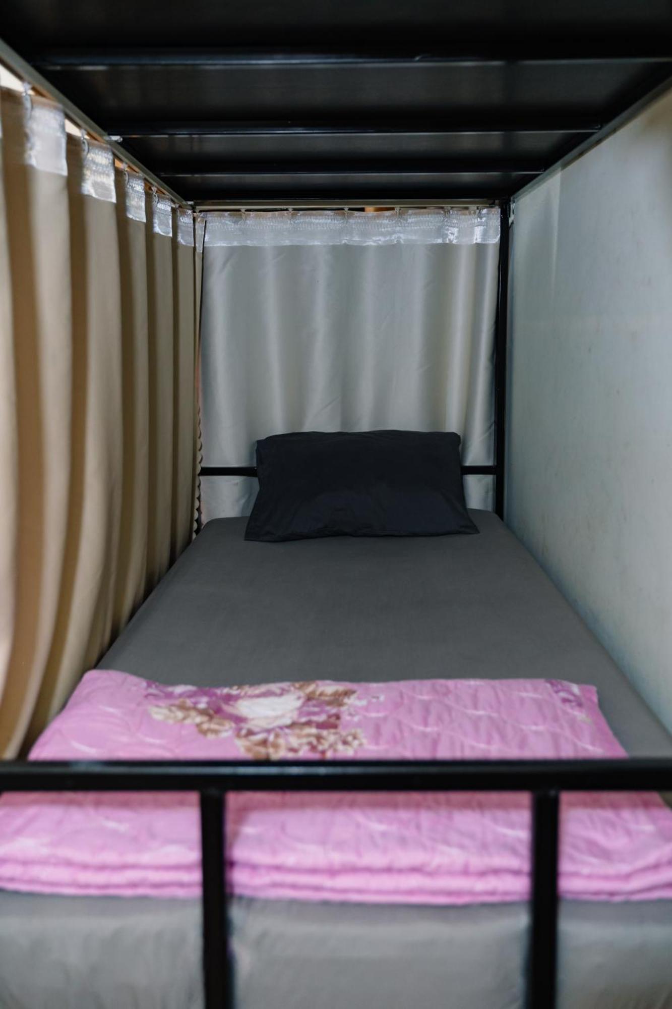 Hg Hostel Provide Tours & Motorbikes ハザン エクステリア 写真